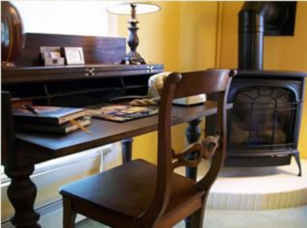 Munro House Bed And Breakfast Jonesville Quarto foto